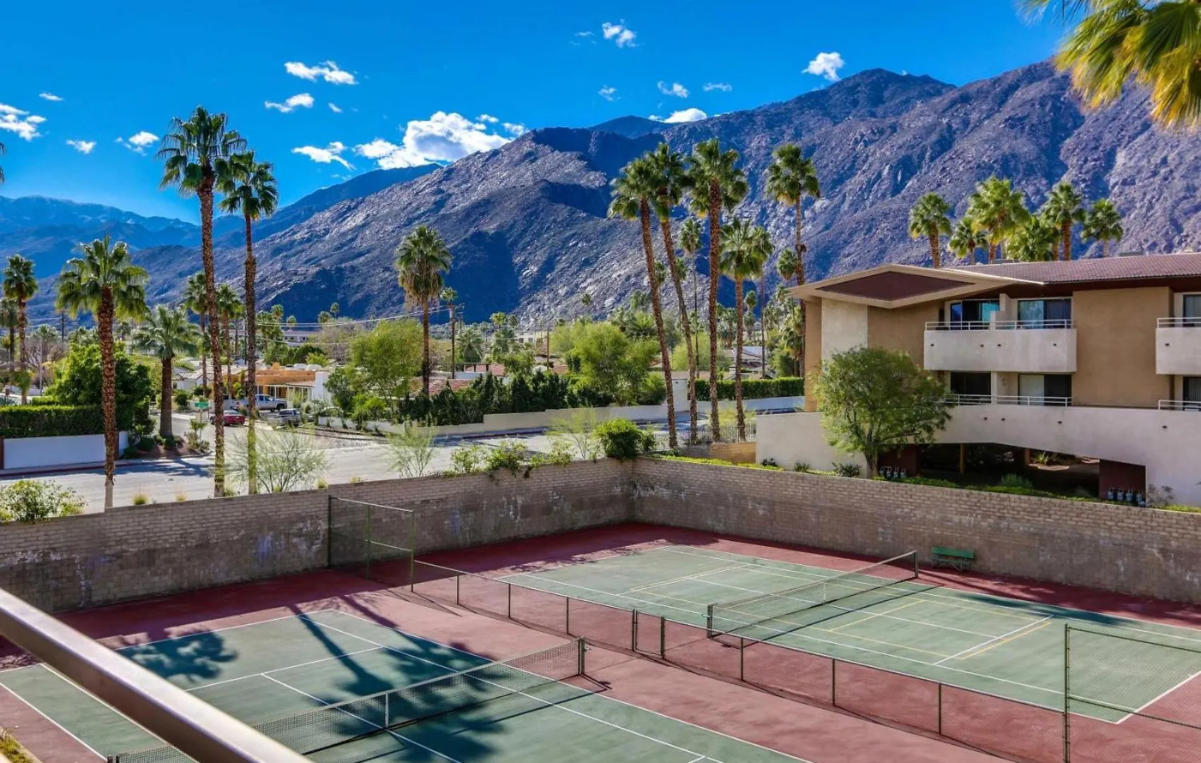 Mountain View Cocoon Inspired By Frida Kahlo With Pool, Hot Tub, Tennis, Downtown Palm Springs USA